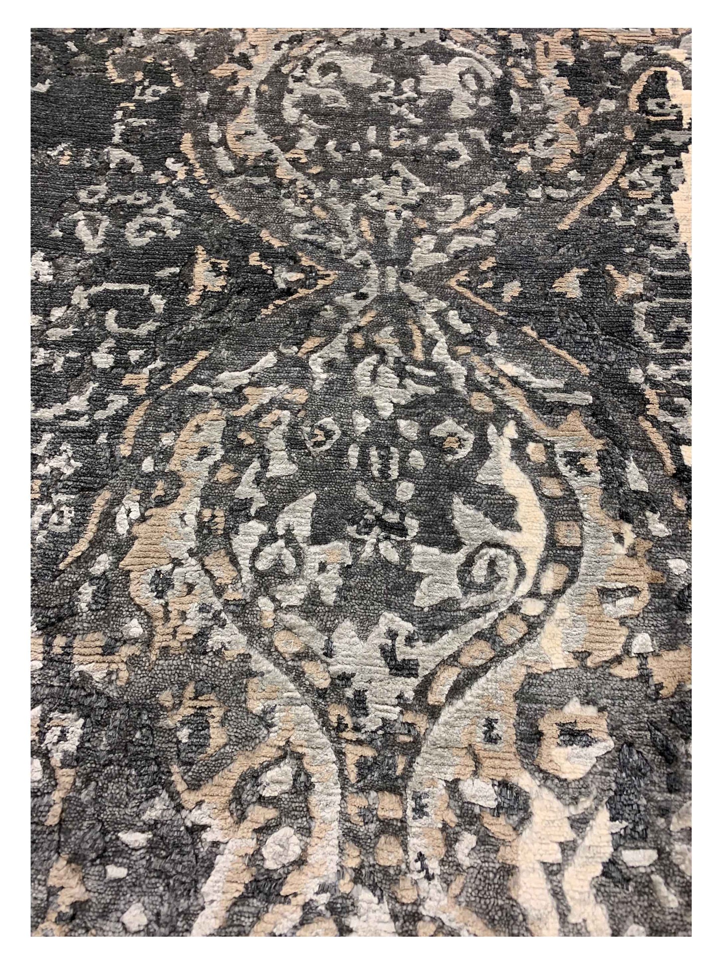 Artisan Mary  Dk.Grey  Contemporary Knotted Rug