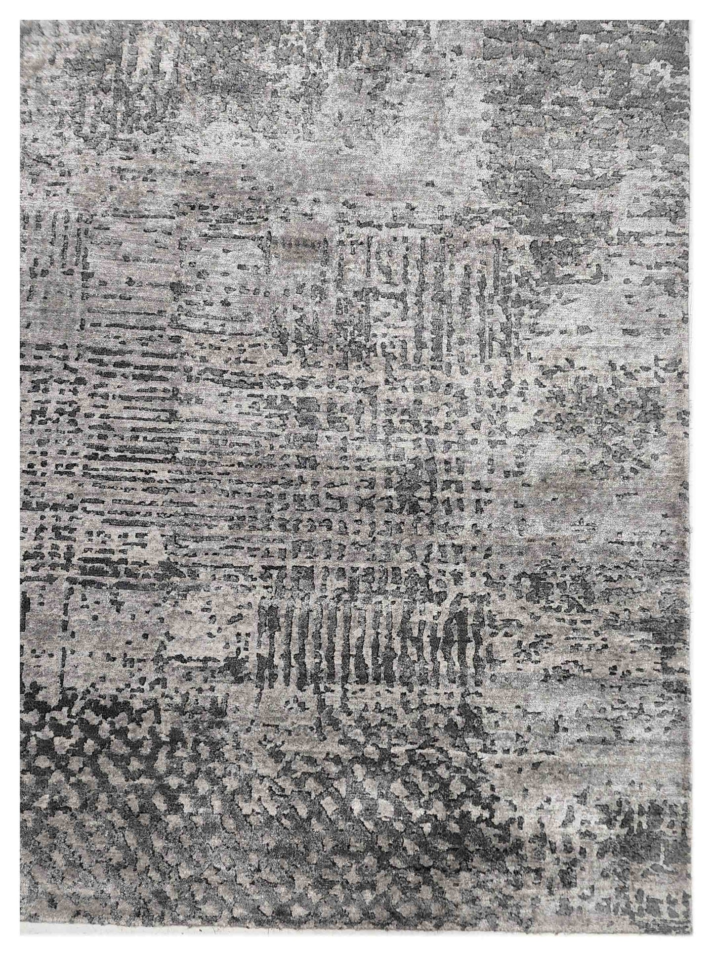 Artisan Mary  Grey Silver Contemporary Knotted Rug