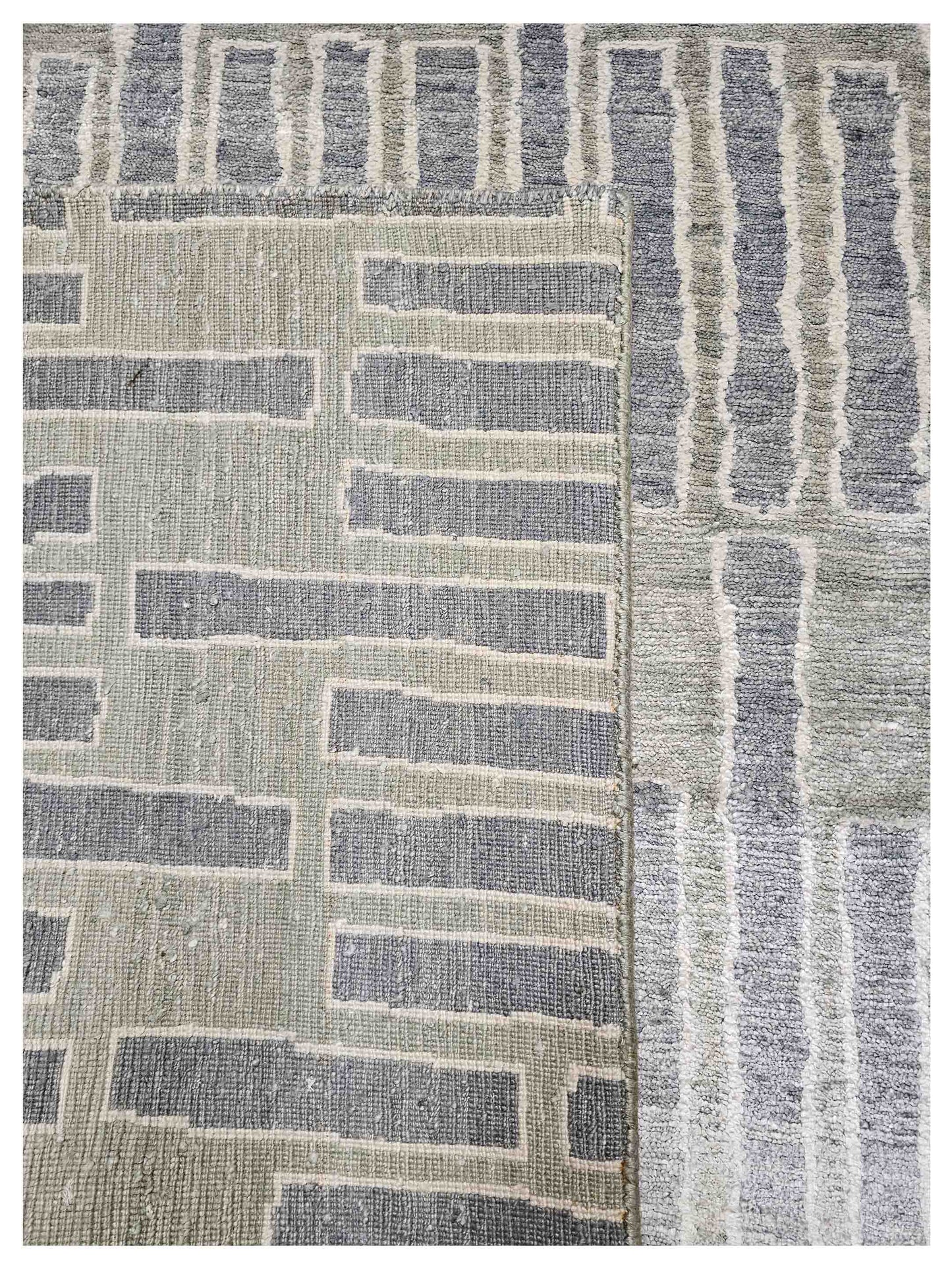 Artisan Mary  Sea Green  Contemporary Knotted Rug