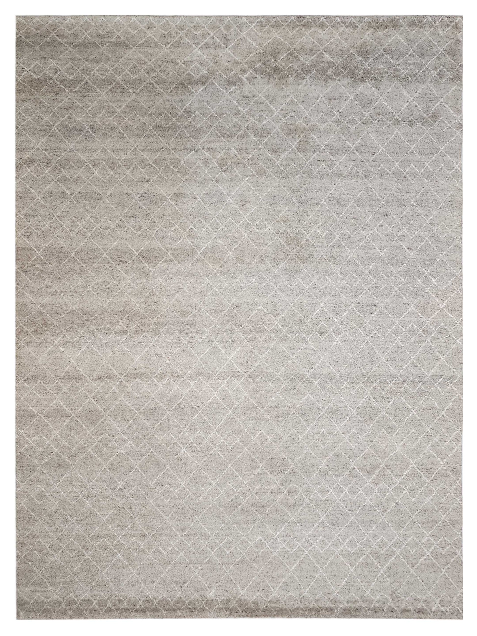 Artisan Marion MO-10383 Ivory Transitional Knotted Rug