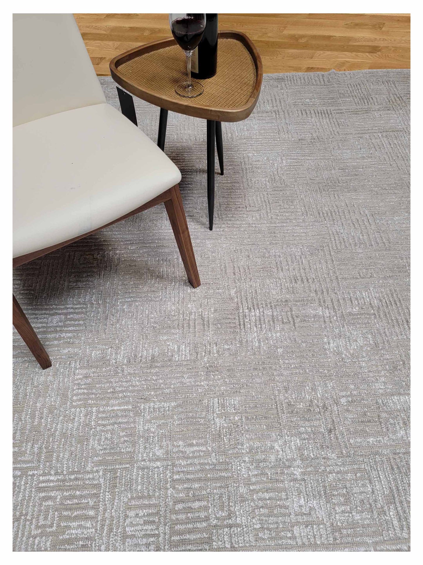 Limited Quantum QN - 351 SILVER Transitional Knotted Rug - Rugs - Limited - Atlanta Designer Rugs