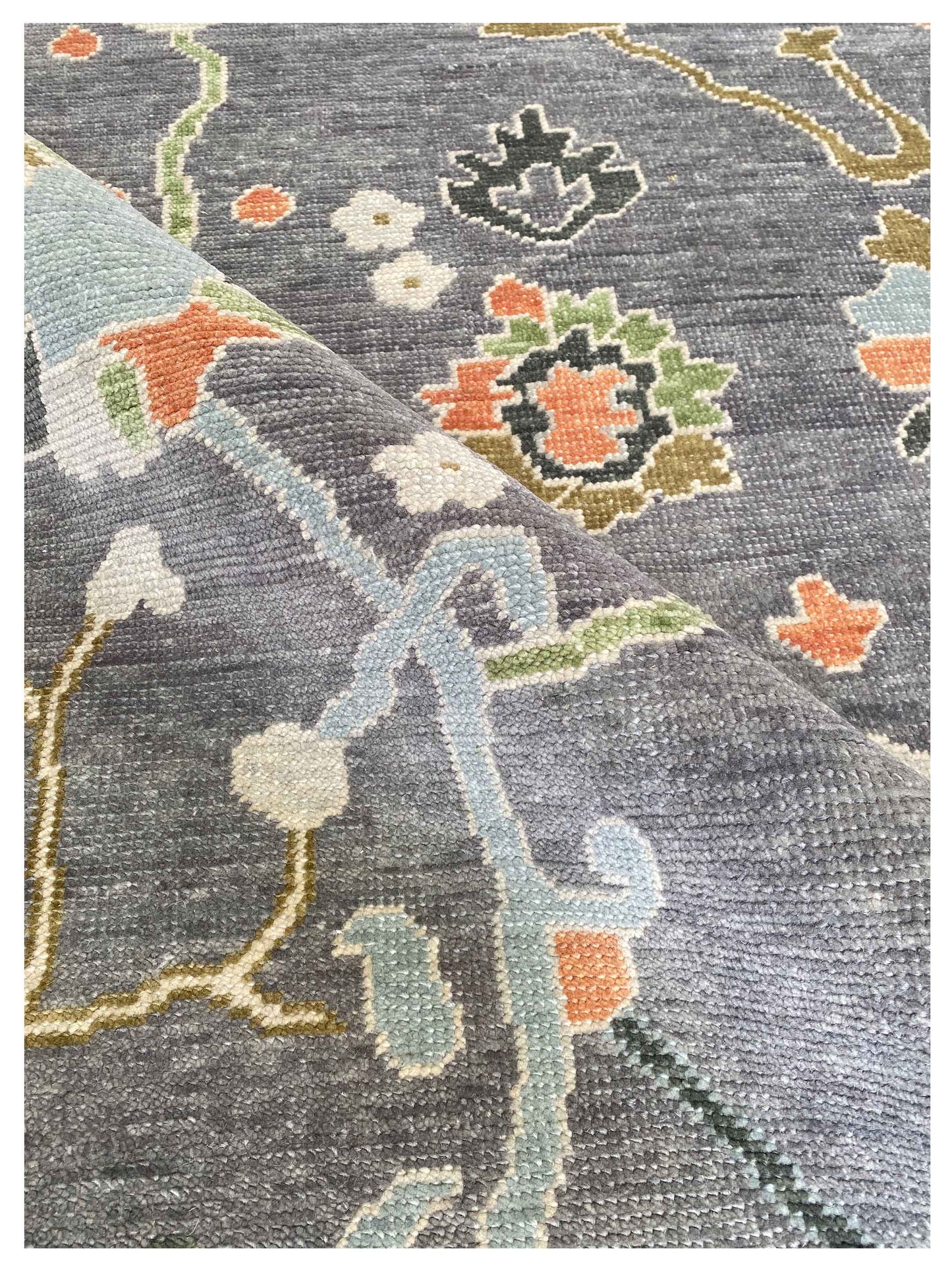 Artisan Blossom  Grey  Traditional Knotted Rug