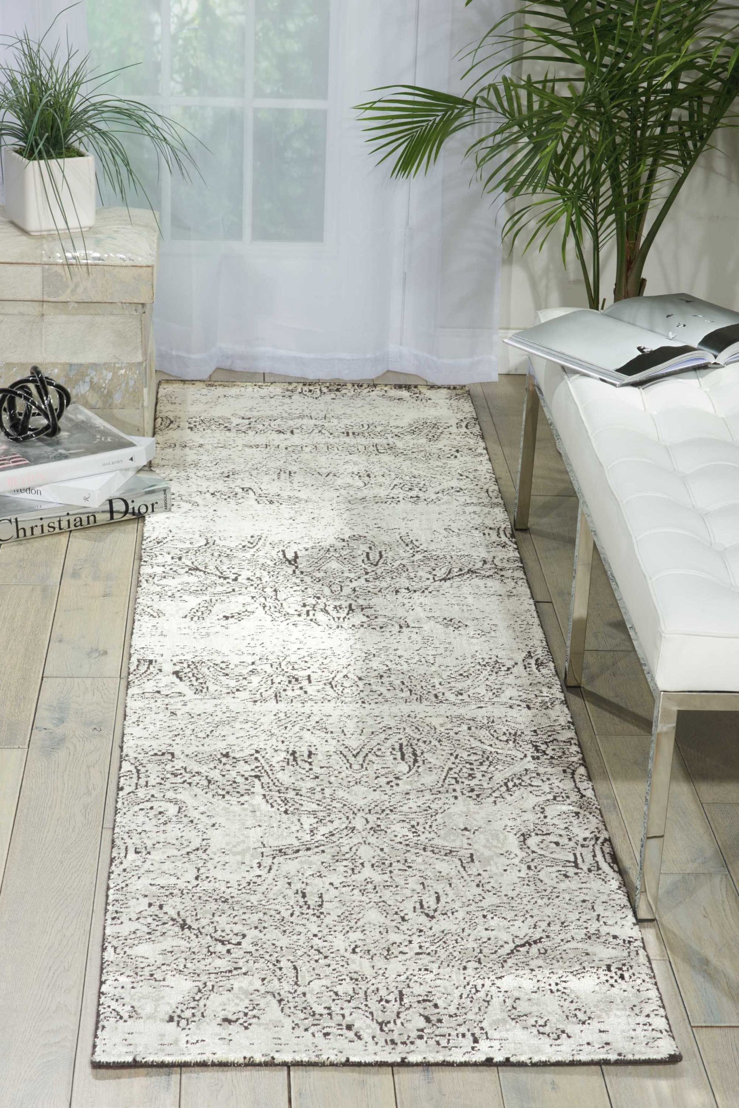 Nourison Home Luminance LUM11 Ivory Black  Transitional Loom Rug