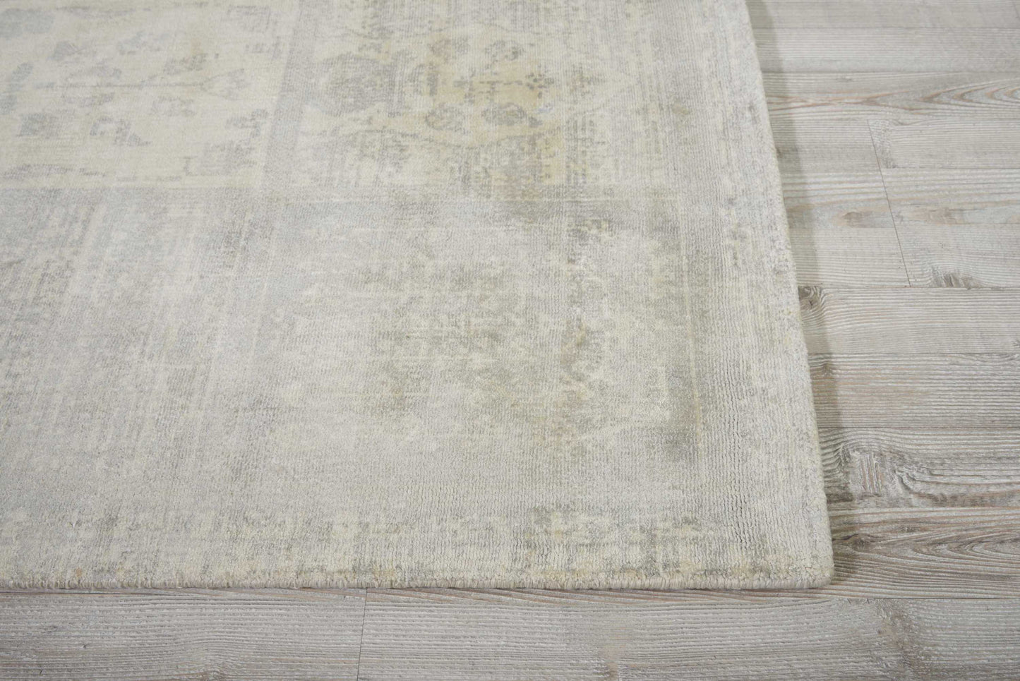 Nourison Home Desert Skies DSK01 Flint  Traditional Loom Rug