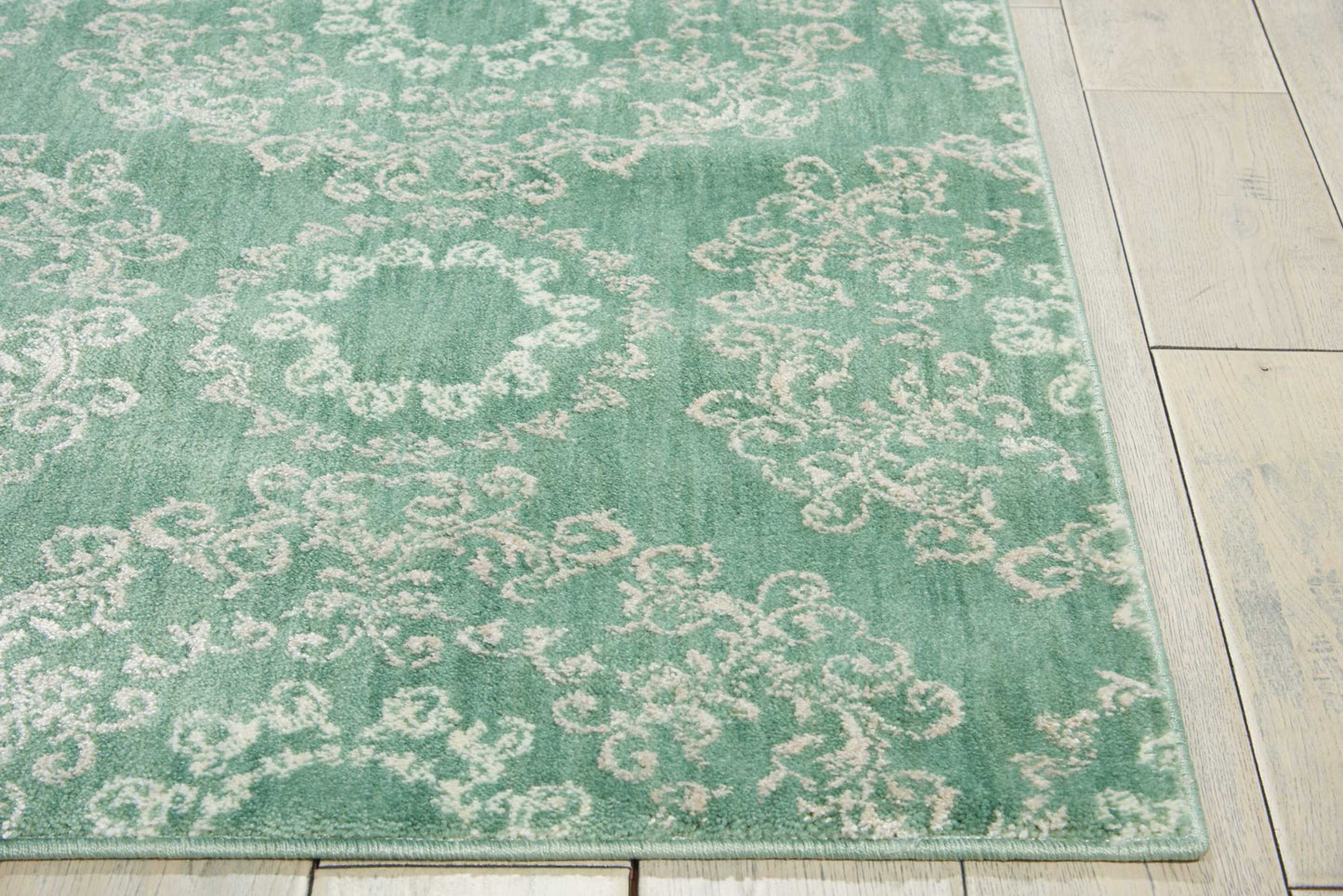 Nourison Home Tranquility TNQ03 Light Green  Transitional Machinemade Rug