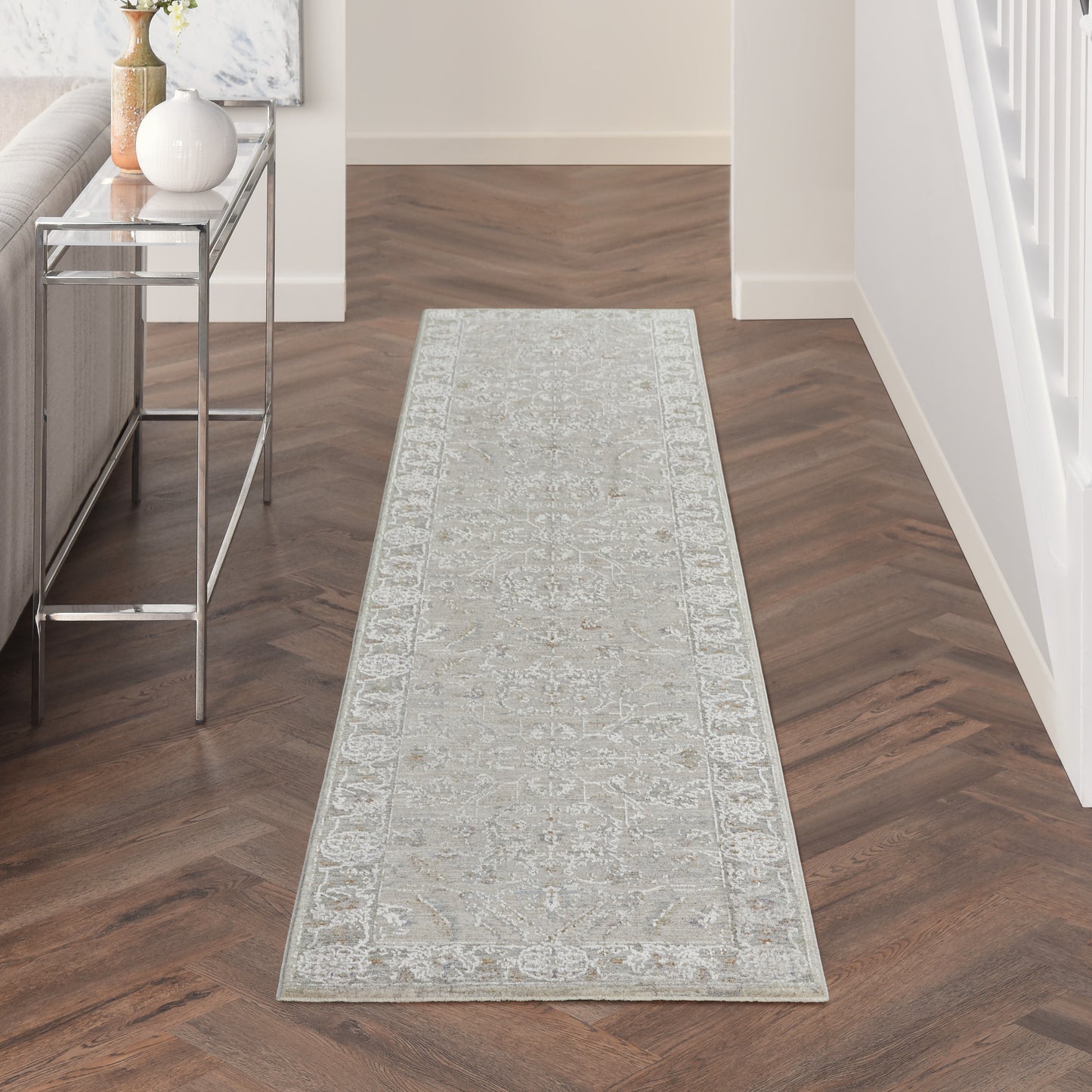 Nourison Home Infinite IFT01 Lt Grey  Traditional Machinemade Rug