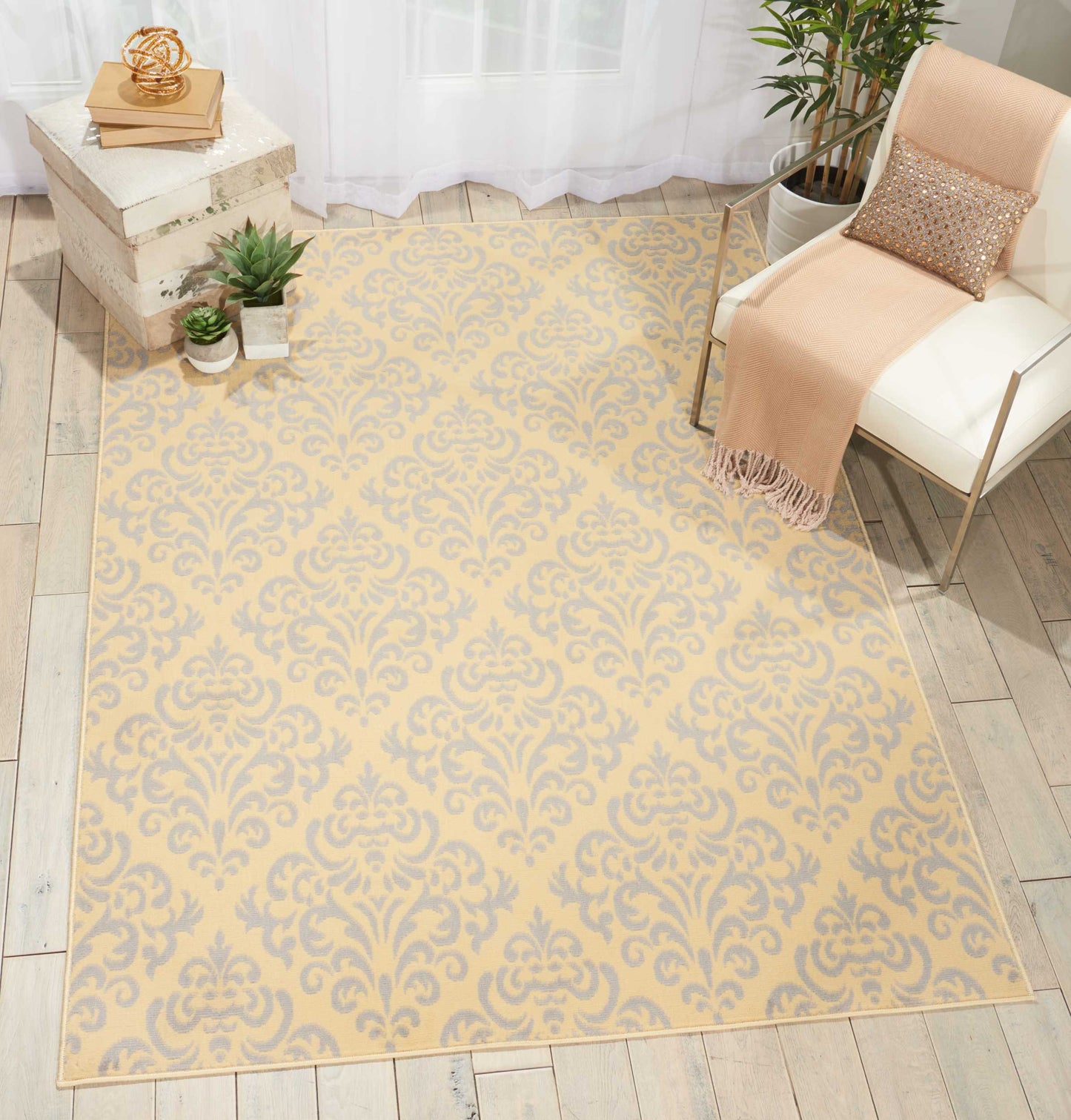 Nourison Home Grafix GRF06 Cream  Transitional Machinemade Rug