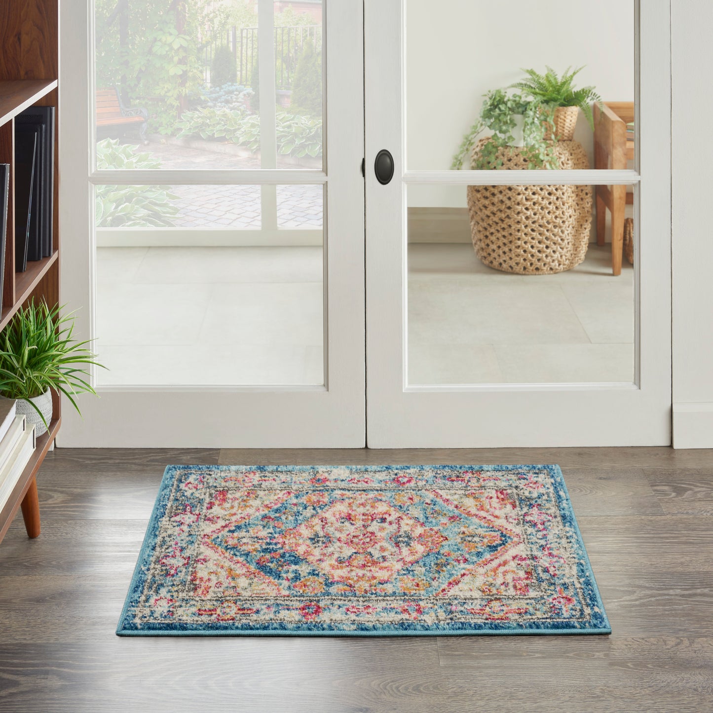 Nourison Home Passion PSN23 Ivory Light Blue  Transitional Machinemade Rug