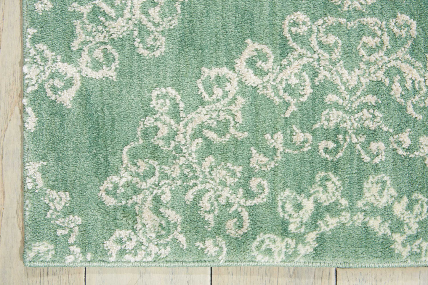 Nourison Home Tranquility TNQ03 Light Green  Transitional Machinemade Rug