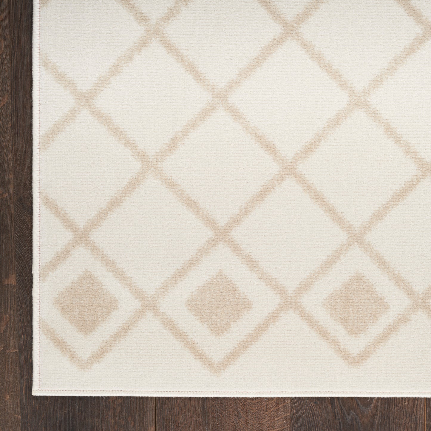 Nourison Home Grafix GRF37 Ivory Beige  Transitional Machinemade Rug