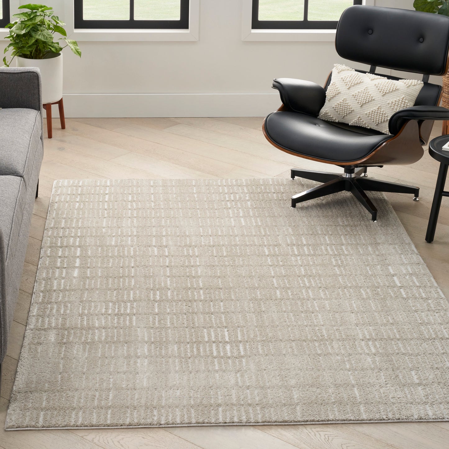 Nourison Home Modern Comfort MNC03 Grey Ivory  Contemporary Machinemade Rug