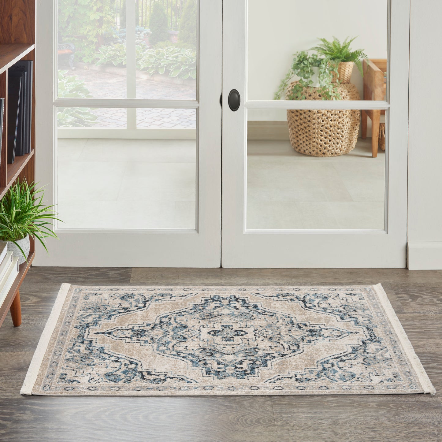 Nourison Home Carina CNA01 Lt.Blue Ivory  Transitional Machinemade Rug