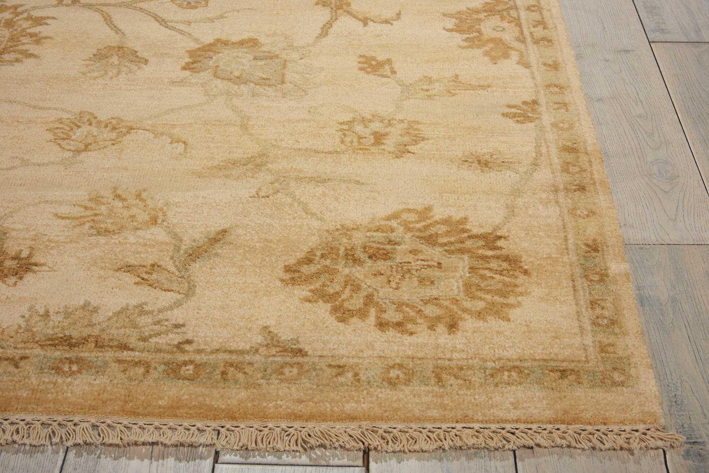 Nourison Home Grand Estate GRA01 Beige  Traditional Knotted Rug