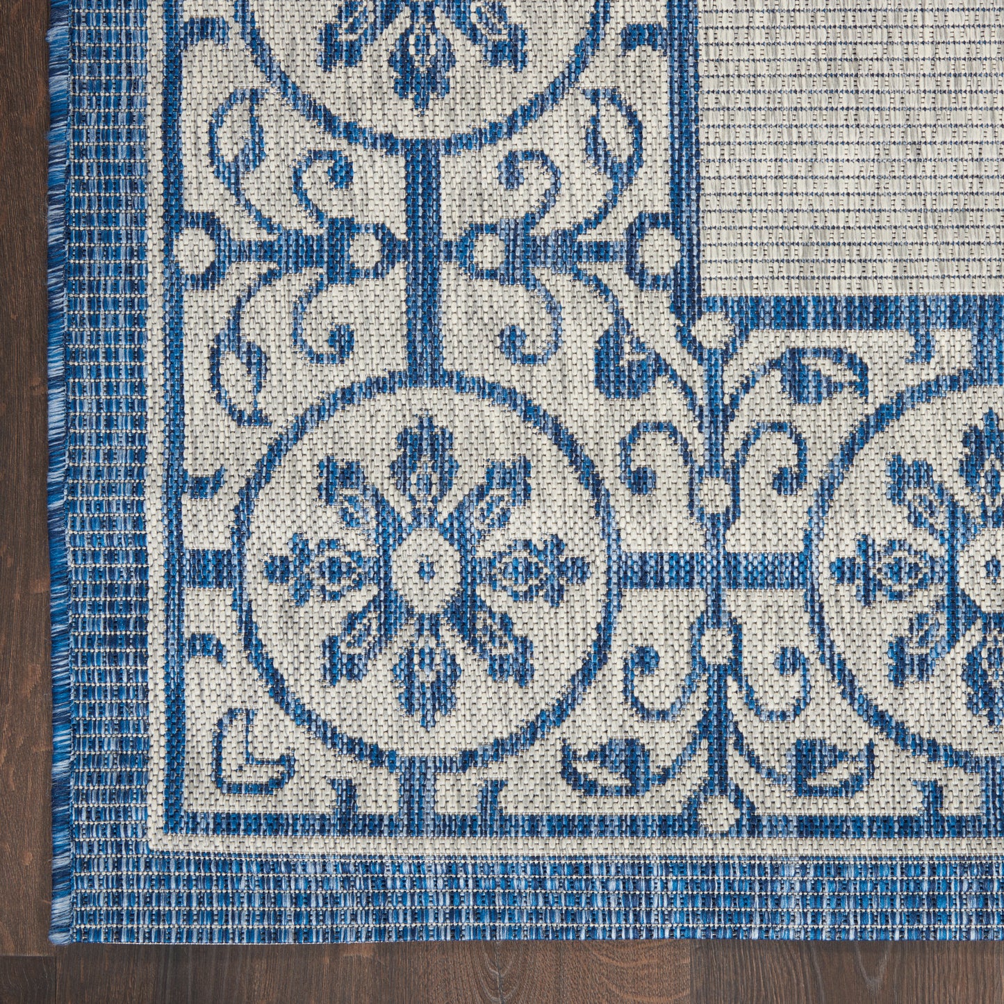 Nourison Home Country Side CTR03 Ivory Blue  Transitional Machinemade Rug