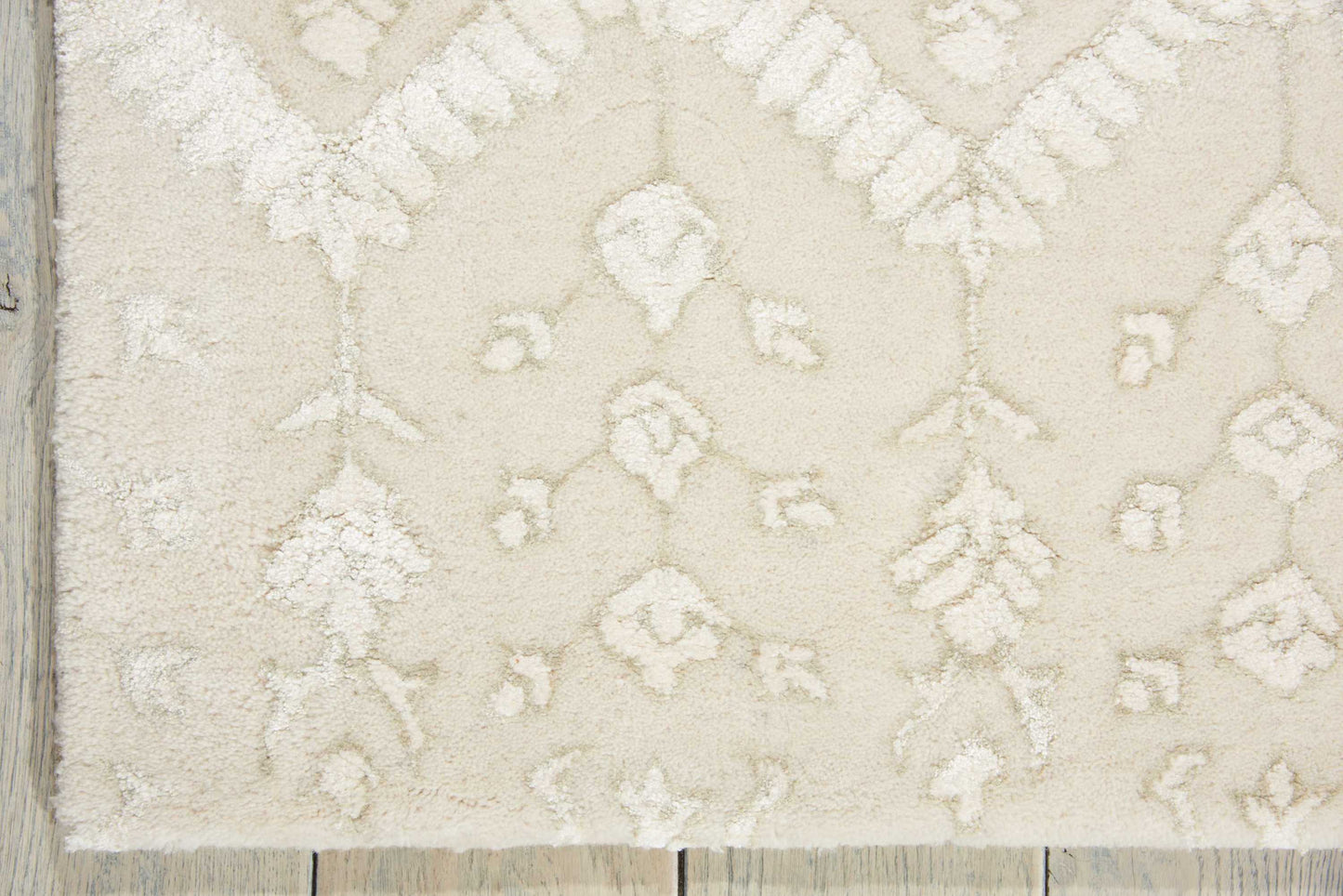 Nourison Home Symphony SYM12 Ivory  Transitional Tufted Rug