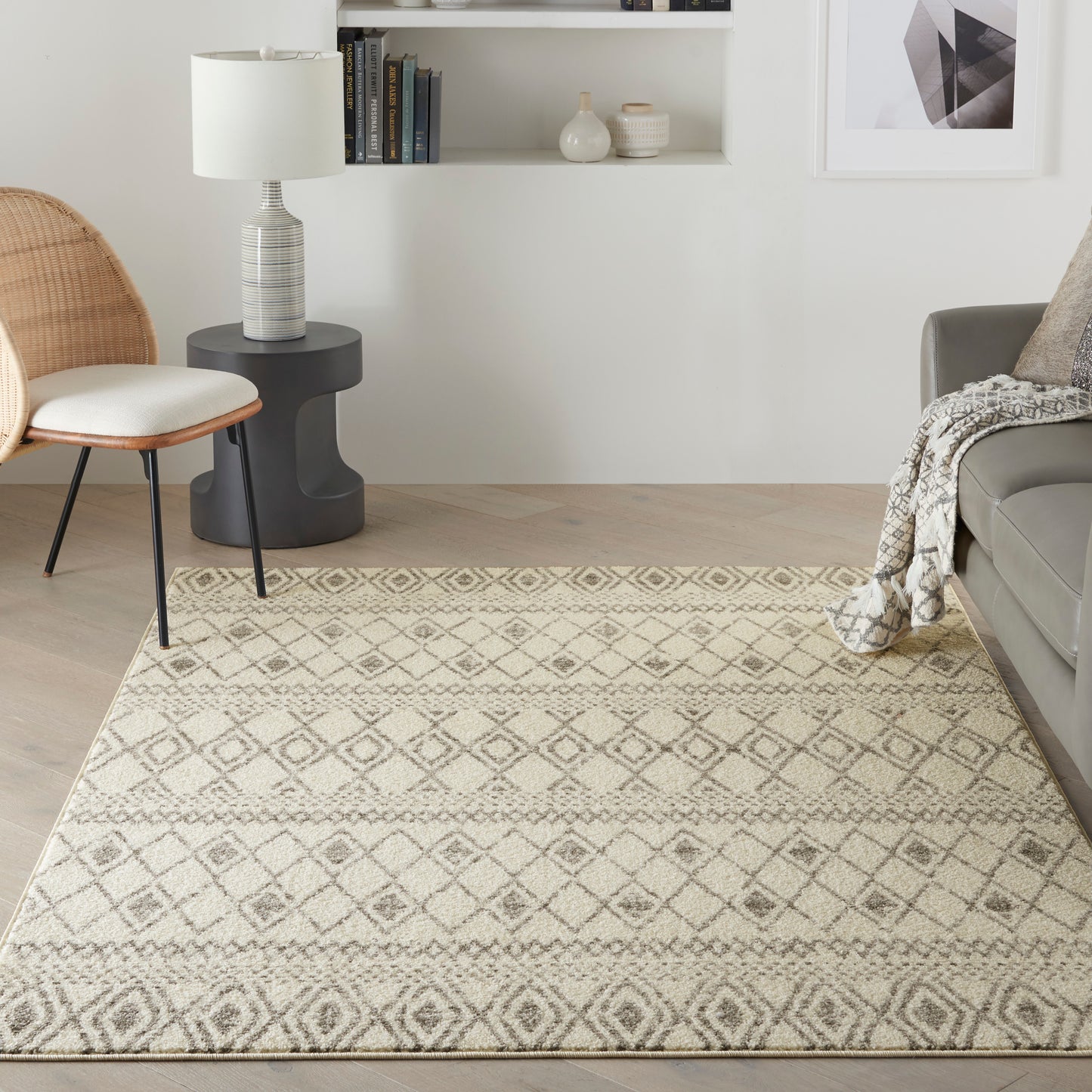 Nourison Home Passion PSN41 Ivory Grey  Transitional Machinemade Rug