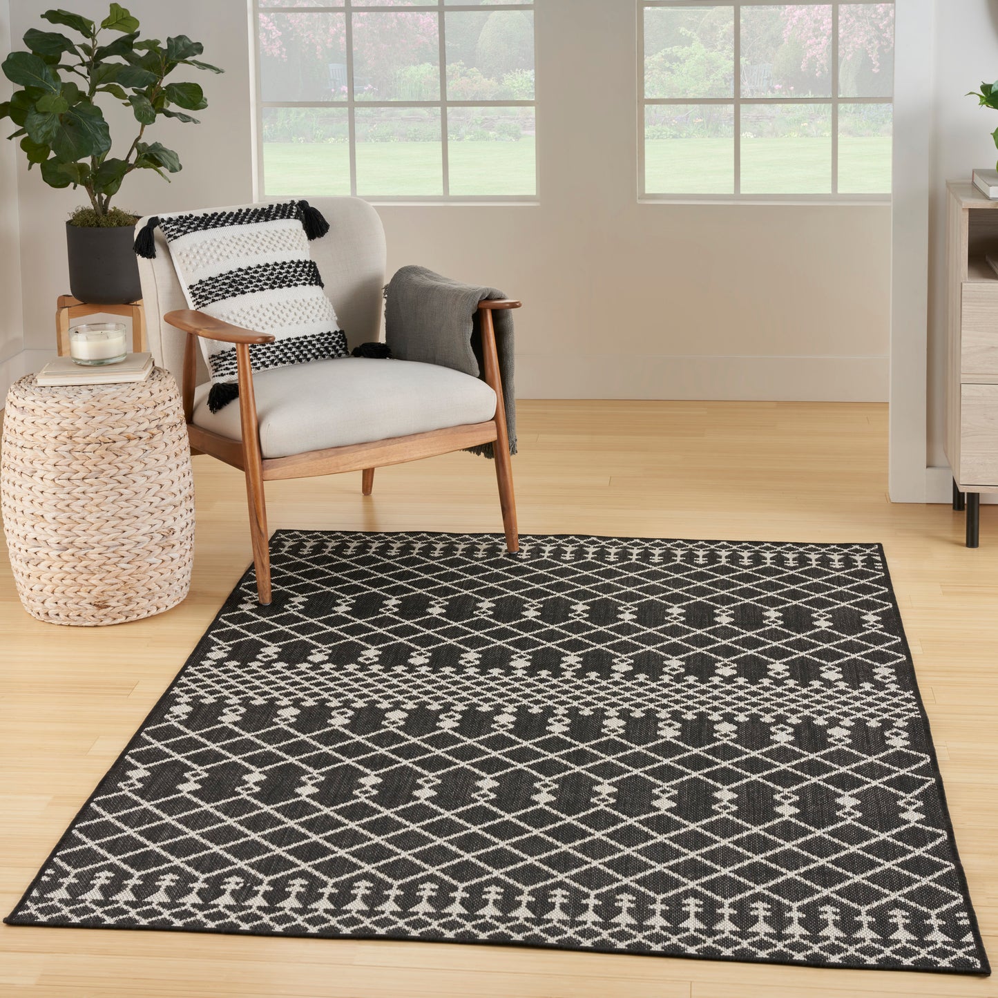 Nourison Home Positano POS02 Black  Contemporary Machinemade Rug