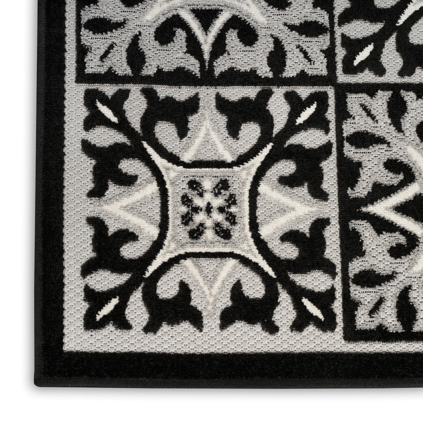 Nourison Home Aloha ALH34 Black White  Contemporary Machinemade Rug