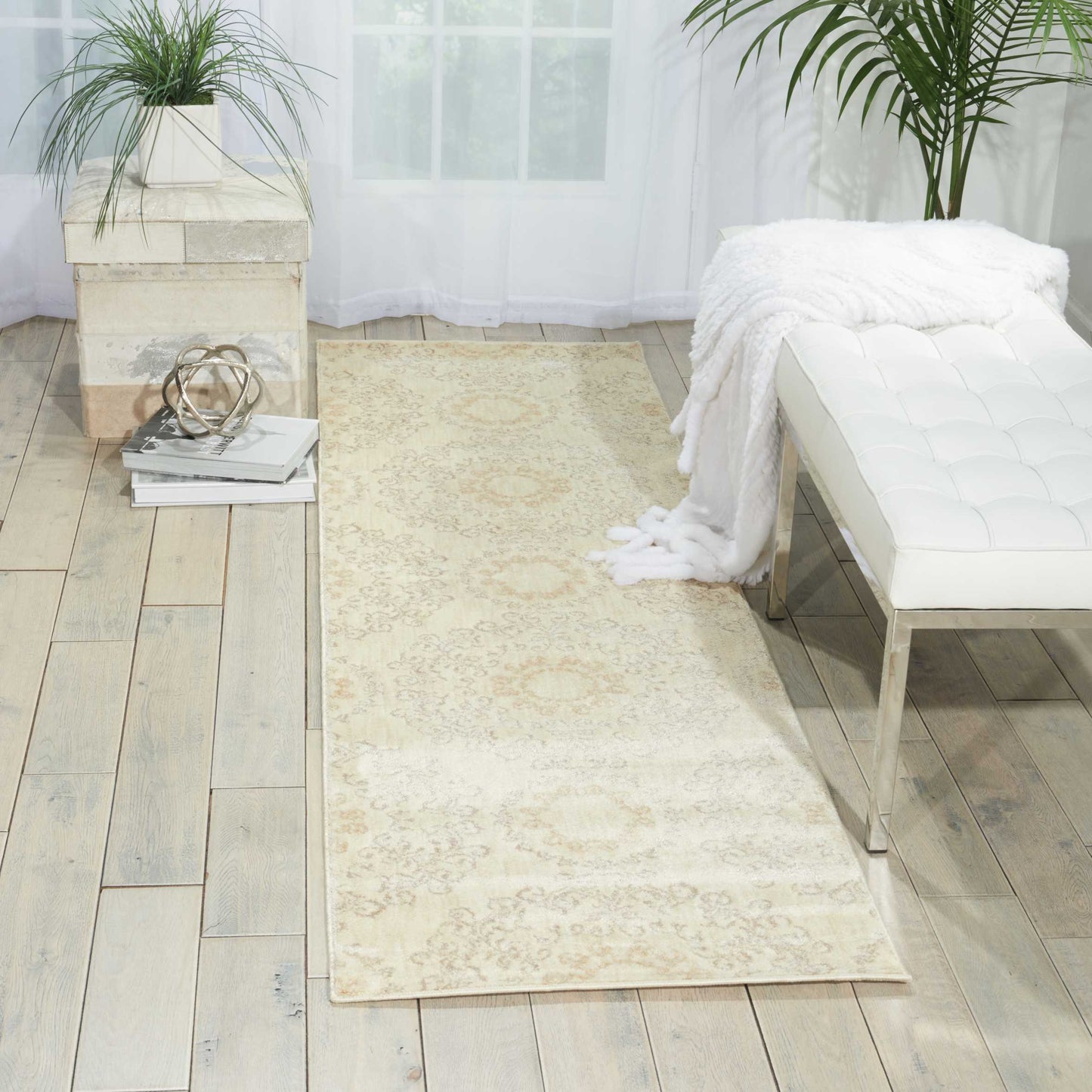 Nourison Home Tranquility TNQ03 Ivory  Transitional Machinemade Rug