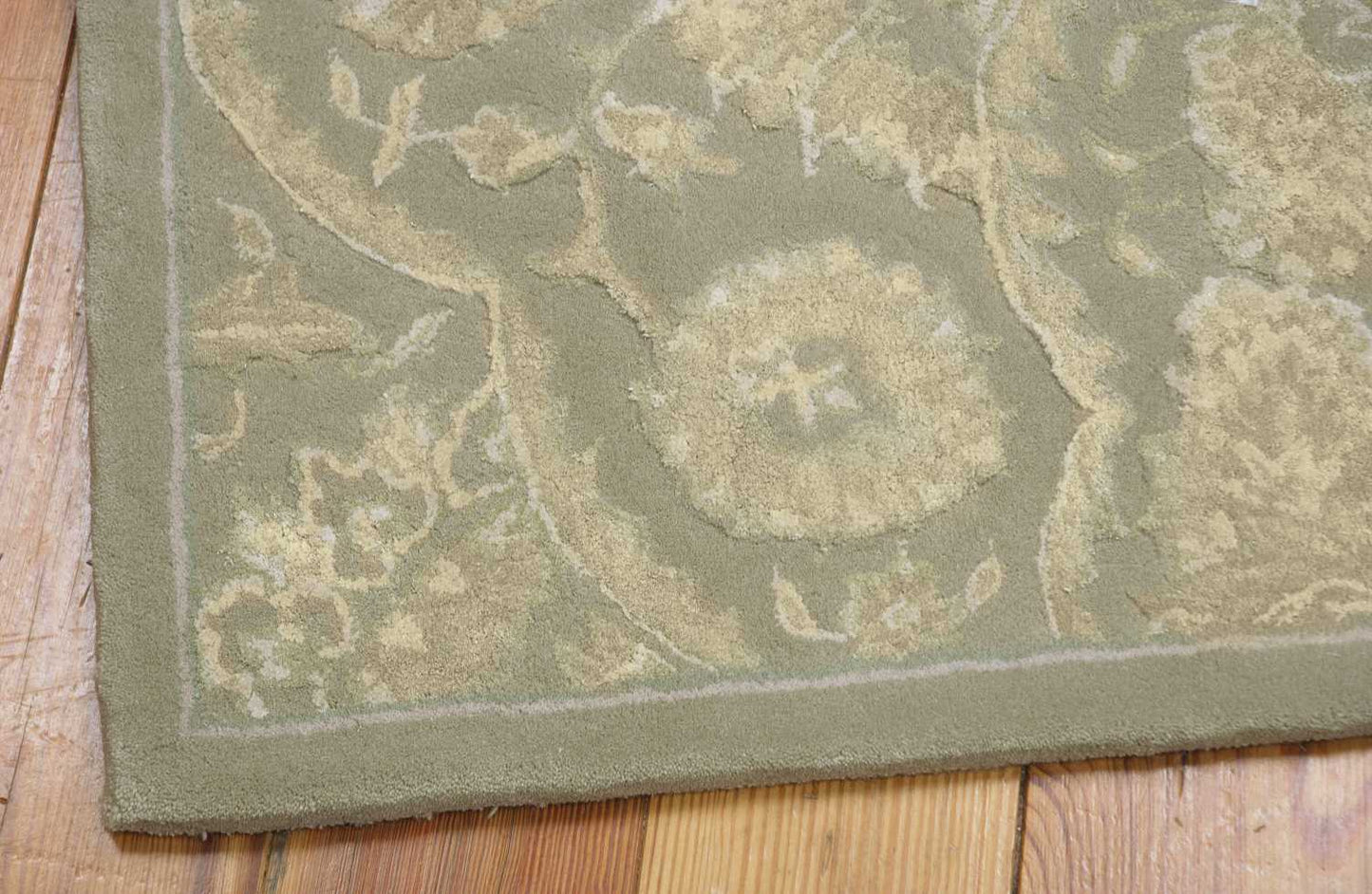 Nourison Home Regal REG02 Green  Traditional Tufted Rug