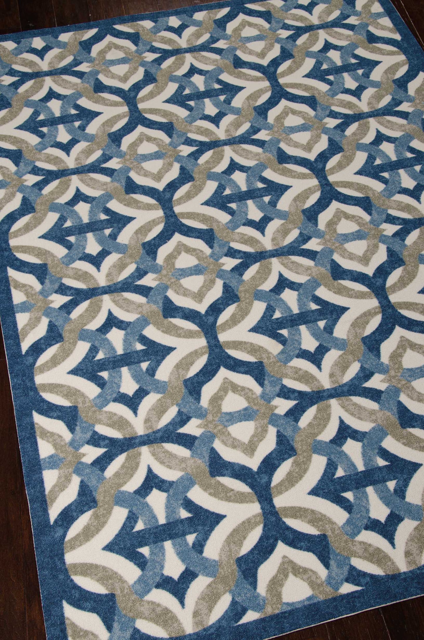 Waverly Sun N Shade SND30 Celestial  Contemporary Machinemade Rug