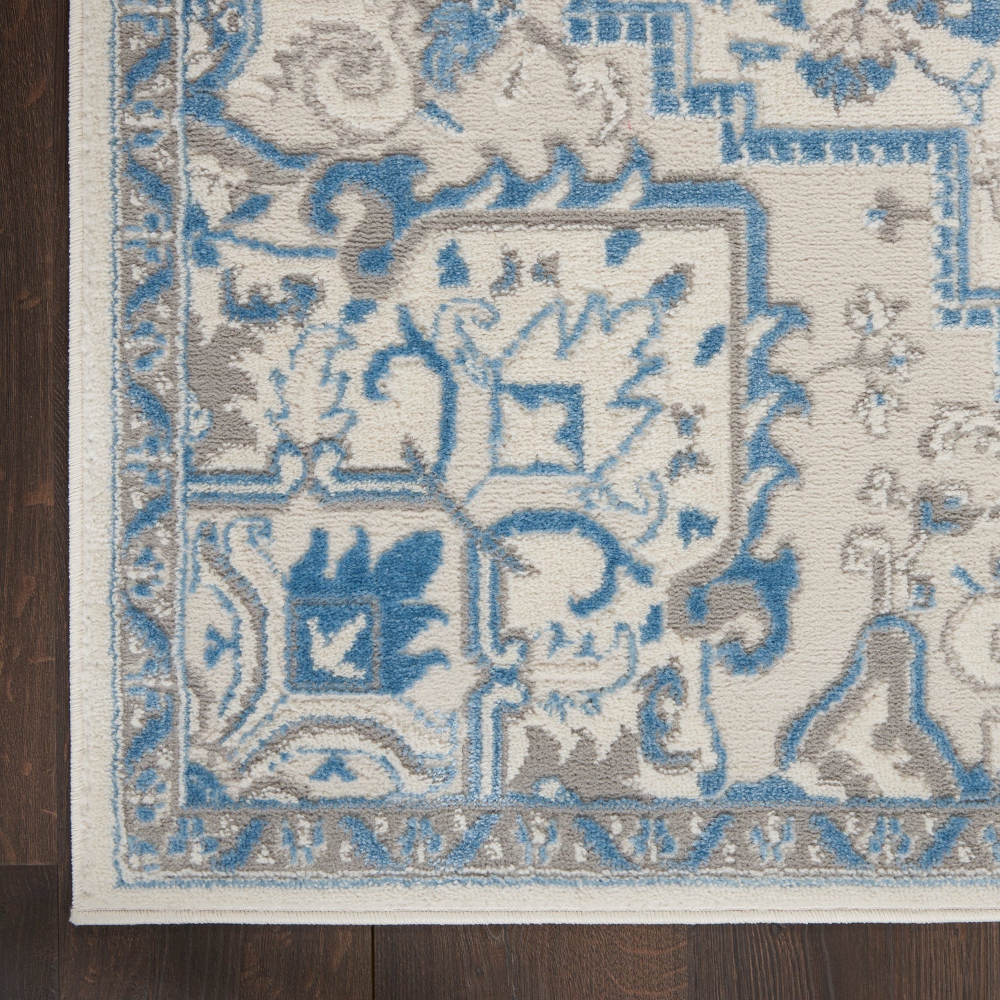 Nourison Home Elation ETN10 Ivory Blue  Traditional Machinemade Rug