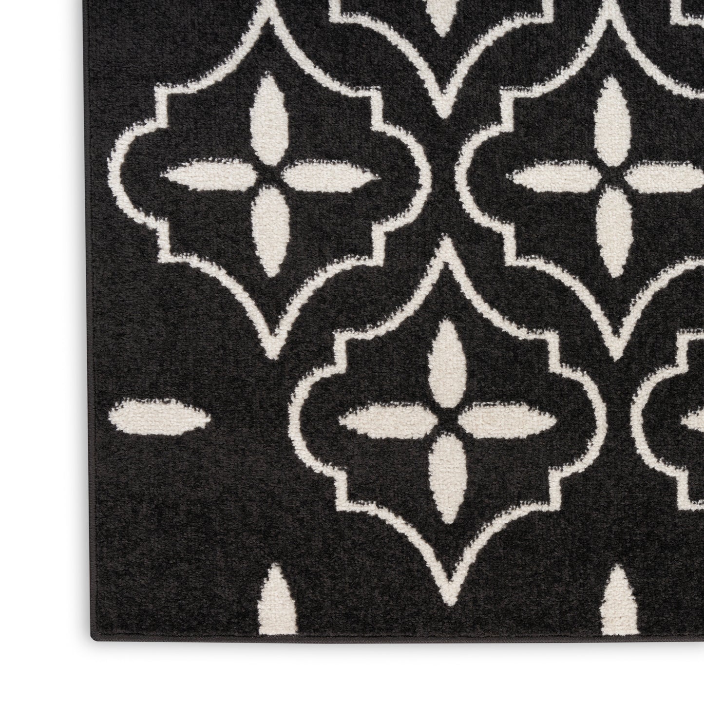 Nourison Home Nourison Essentials NRE04 Black Ivory  Contemporary Machinemade Rug