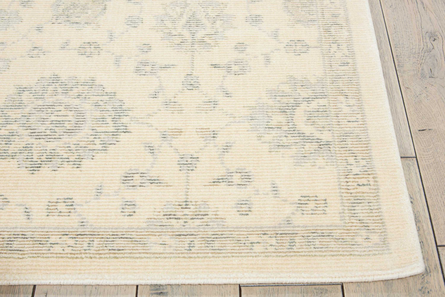 Nourison Home Luminance LUM06 Cream  Transitional Loom Rug