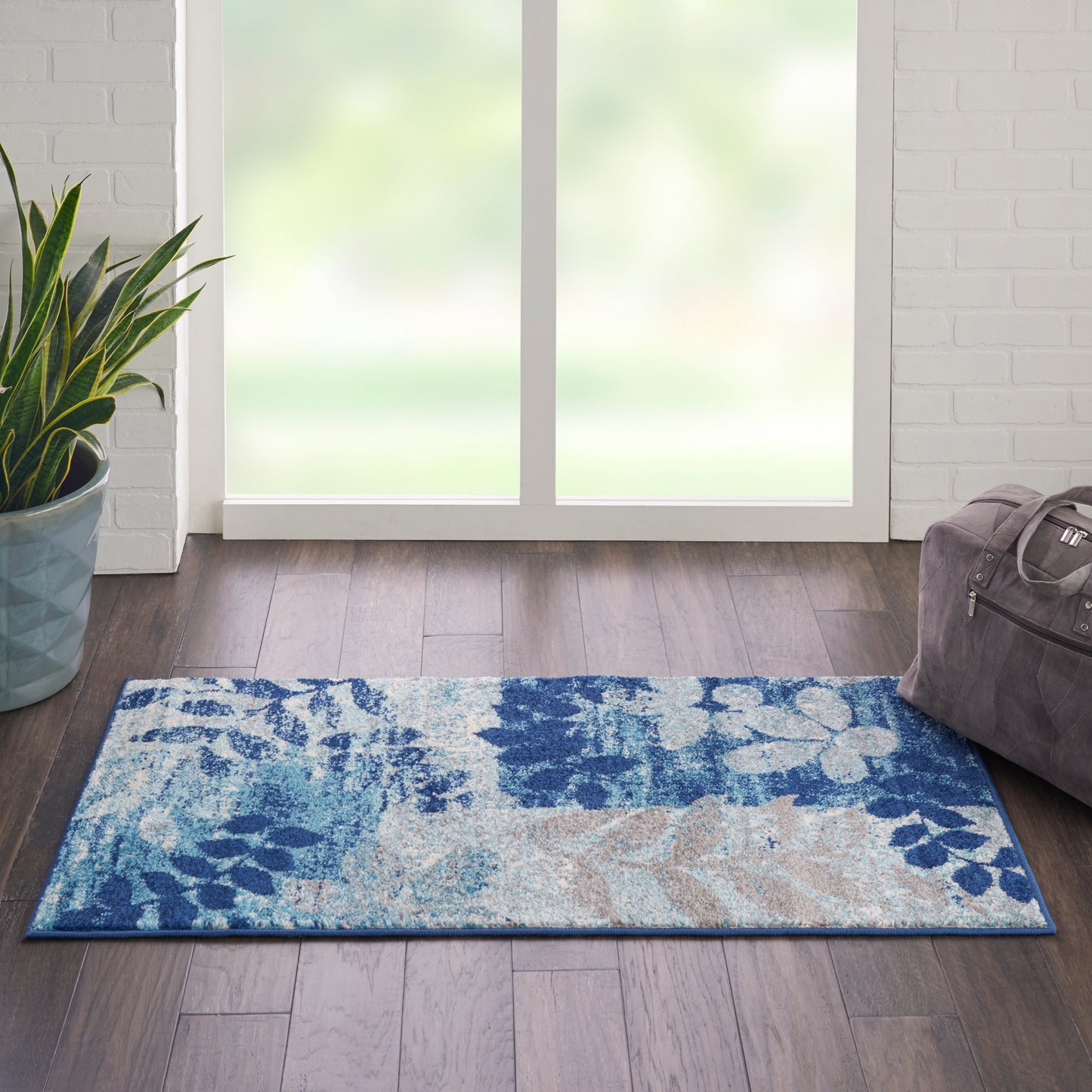 Nourison Home Tranquil TRA01 Navy Light Blue  Contemporary Machinemade Rug