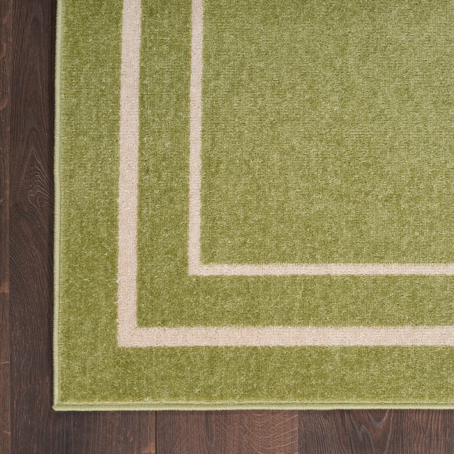 Nourison Home Nourison Essentials NRE02 Green Ivory  Contemporary Machinemade Rug