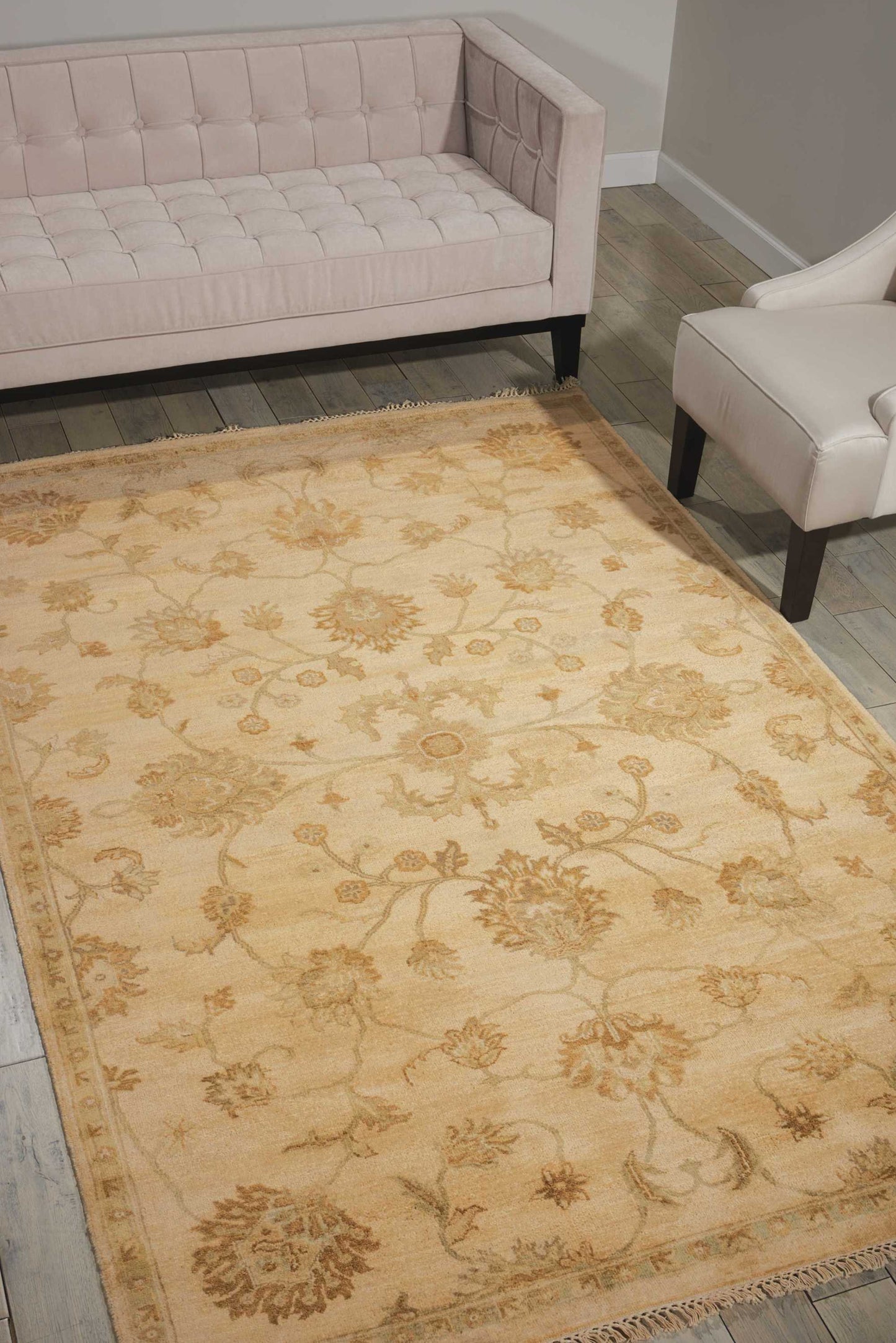 Nourison Home Grand Estate GRA01 Beige  Traditional Knotted Rug