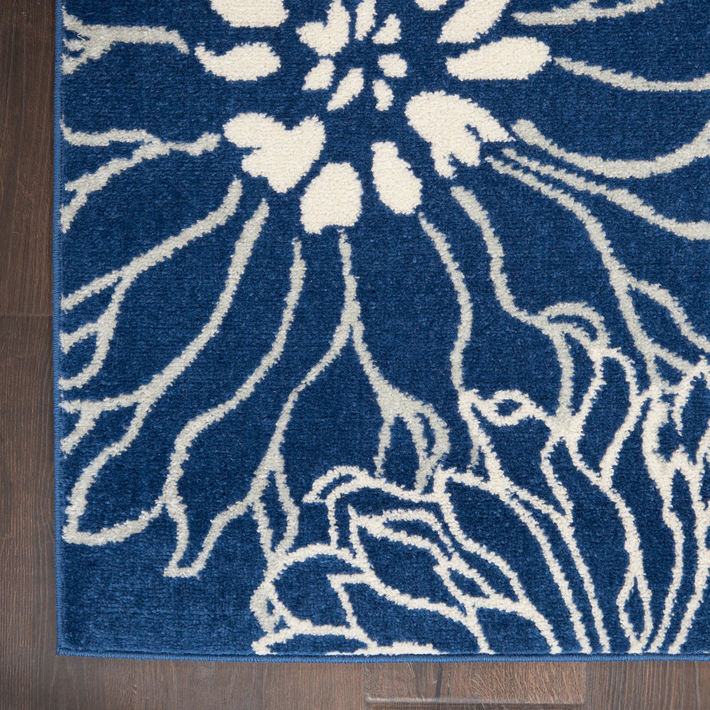 Nourison Home Passion PSN17 Navy Ivory  Contemporary Machinemade Rug