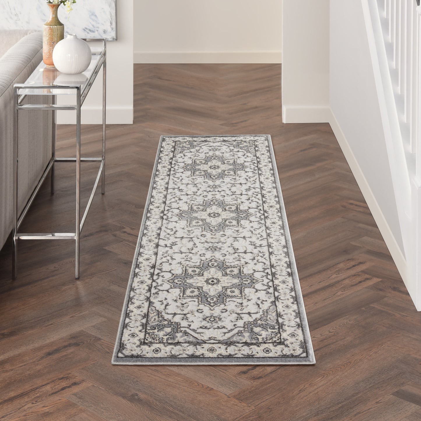 Nourison Home Grand Villa KI80 Grey  Traditional Machinemade Rug