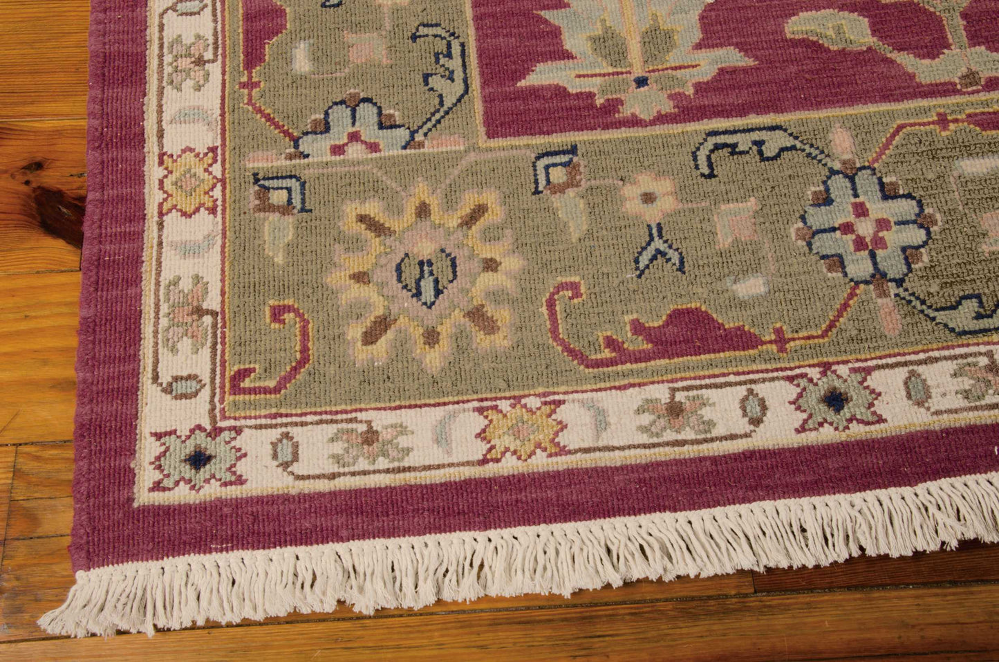 Nourison Home Nourmak SK92 Burgundy  Traditional Woven Rug