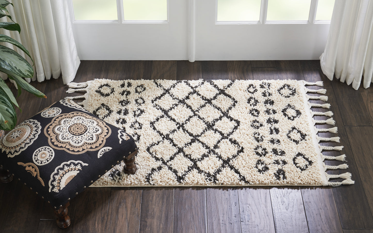 Nourison Home Moroccan Shag MRS02 Cream  Transitional Machinemade Rug