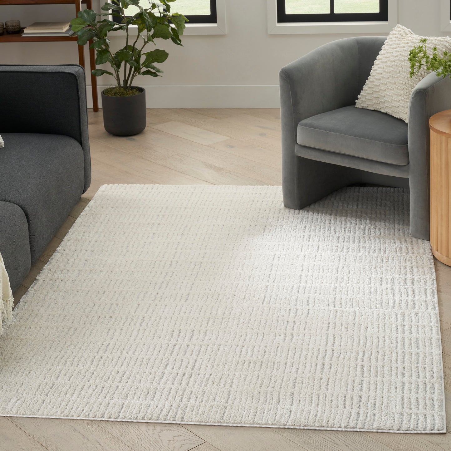 Nourison Home Modern Comfort MNC03 Ivory Grey  Contemporary Machinemade Rug